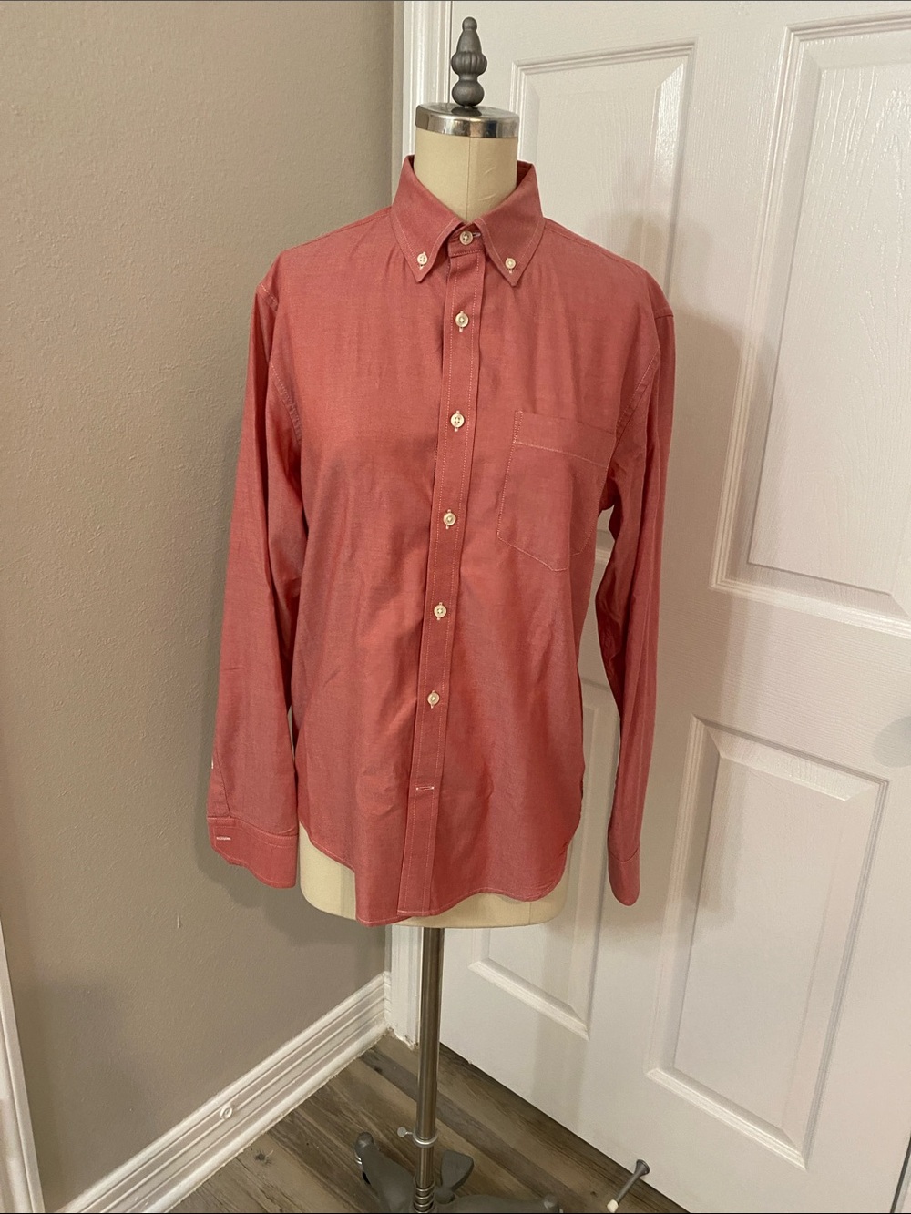 Banana Republic Men's Button-Down Shirt in Dusty Coral